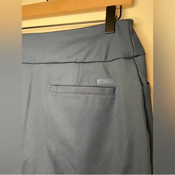 Adidas - ULTIMATE365 PRINTED PRIMEGREEN GOLF SKORT - Size XS - Picture 6 of 9